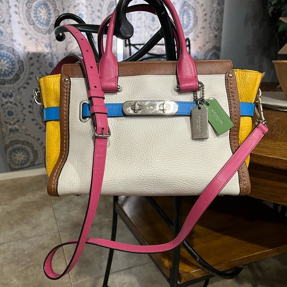 Coach Swagger 21 carryall rainbow bag - Picture 14 of 15